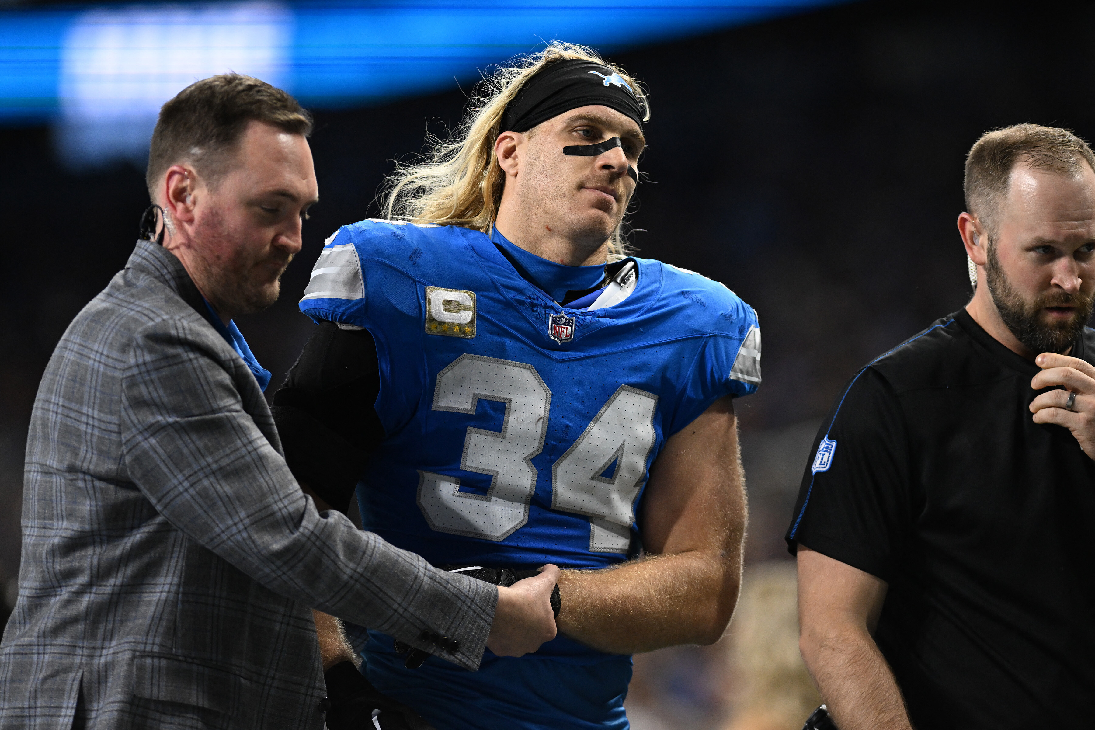 Lions lose starting LB Alex Anzalone for 6 to 8 weeks with broken forearm