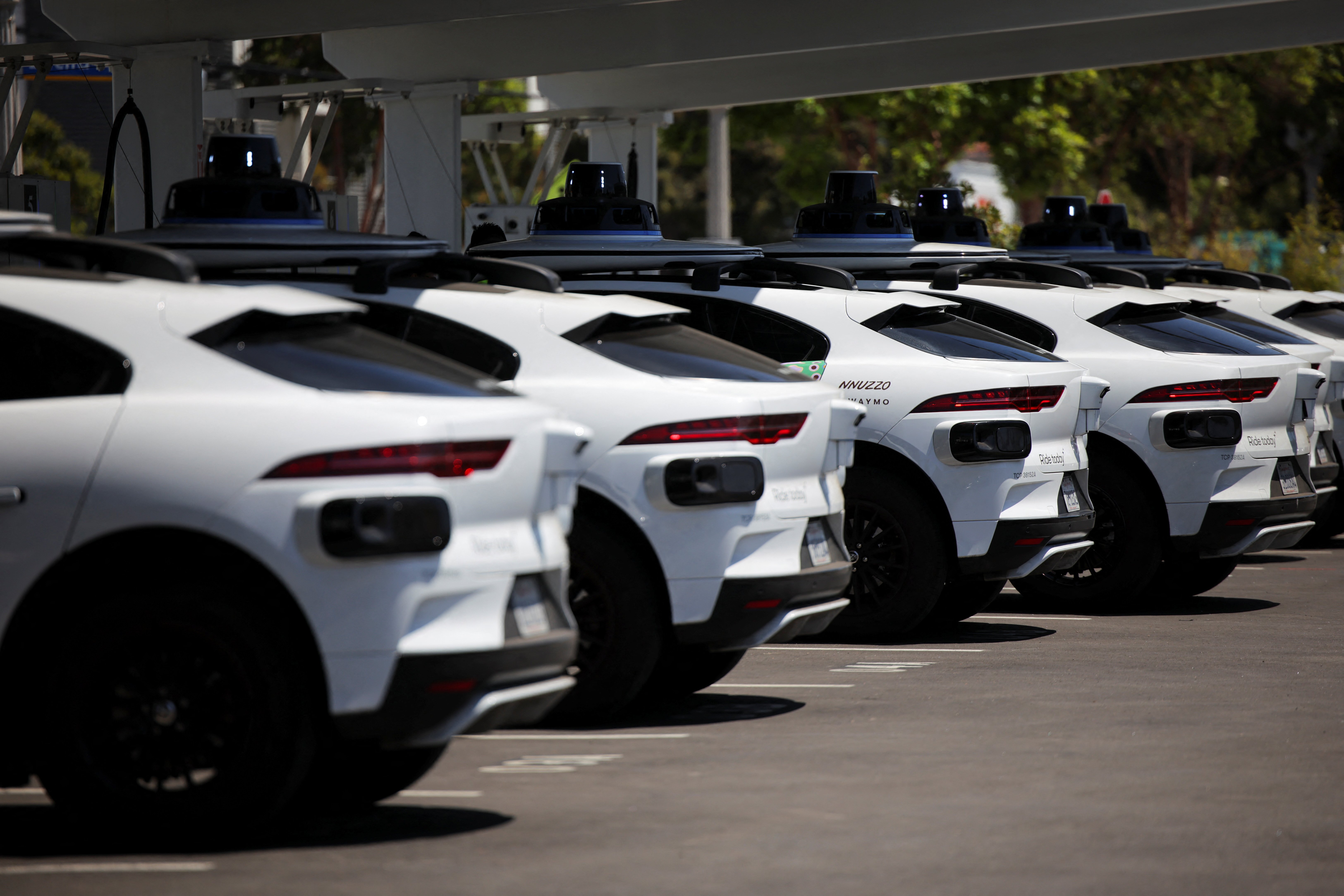 Waymo to launch autonomous ride-hailing in Dallas next year