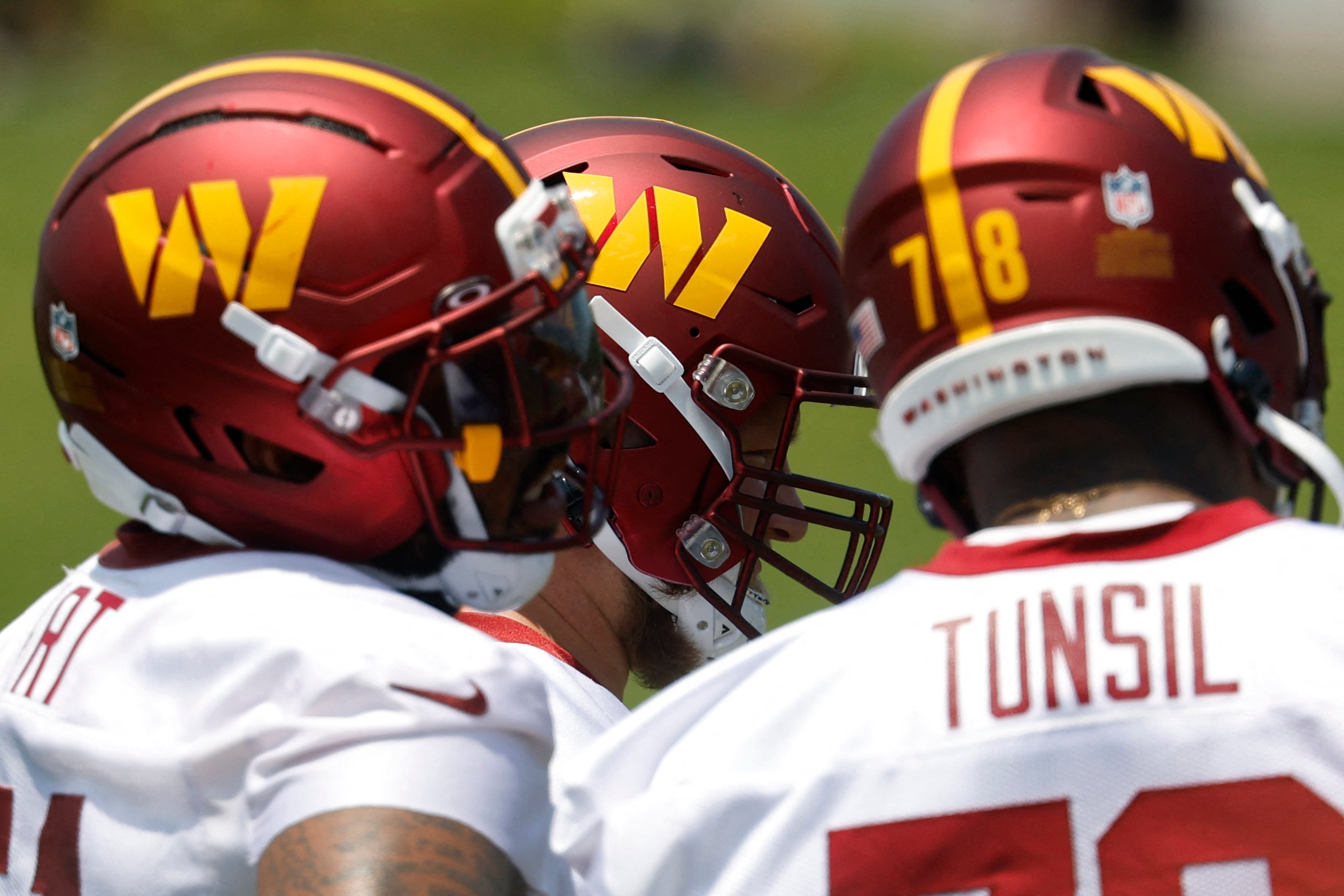 Trump threatens Washington stadium deal unless NFL team readopts Redskins name