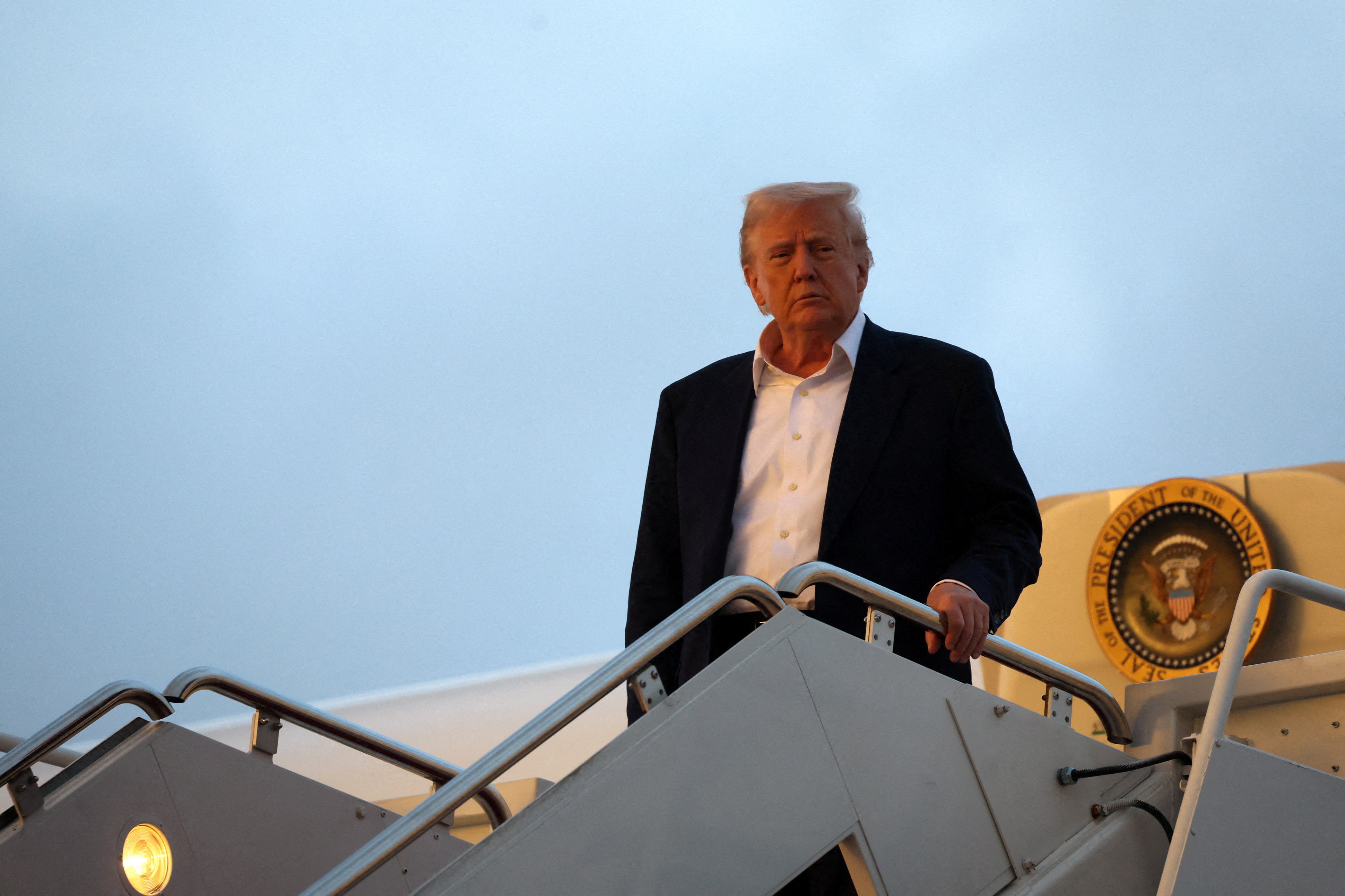 Trump plans to accept luxury 747 from Qatar to use as Air Force One