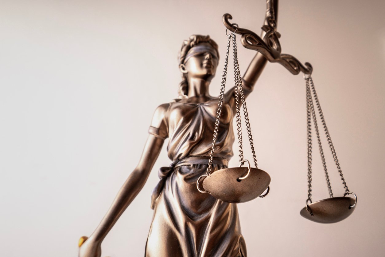 US court voids conviction of influencer who tried to help Trump in 2016