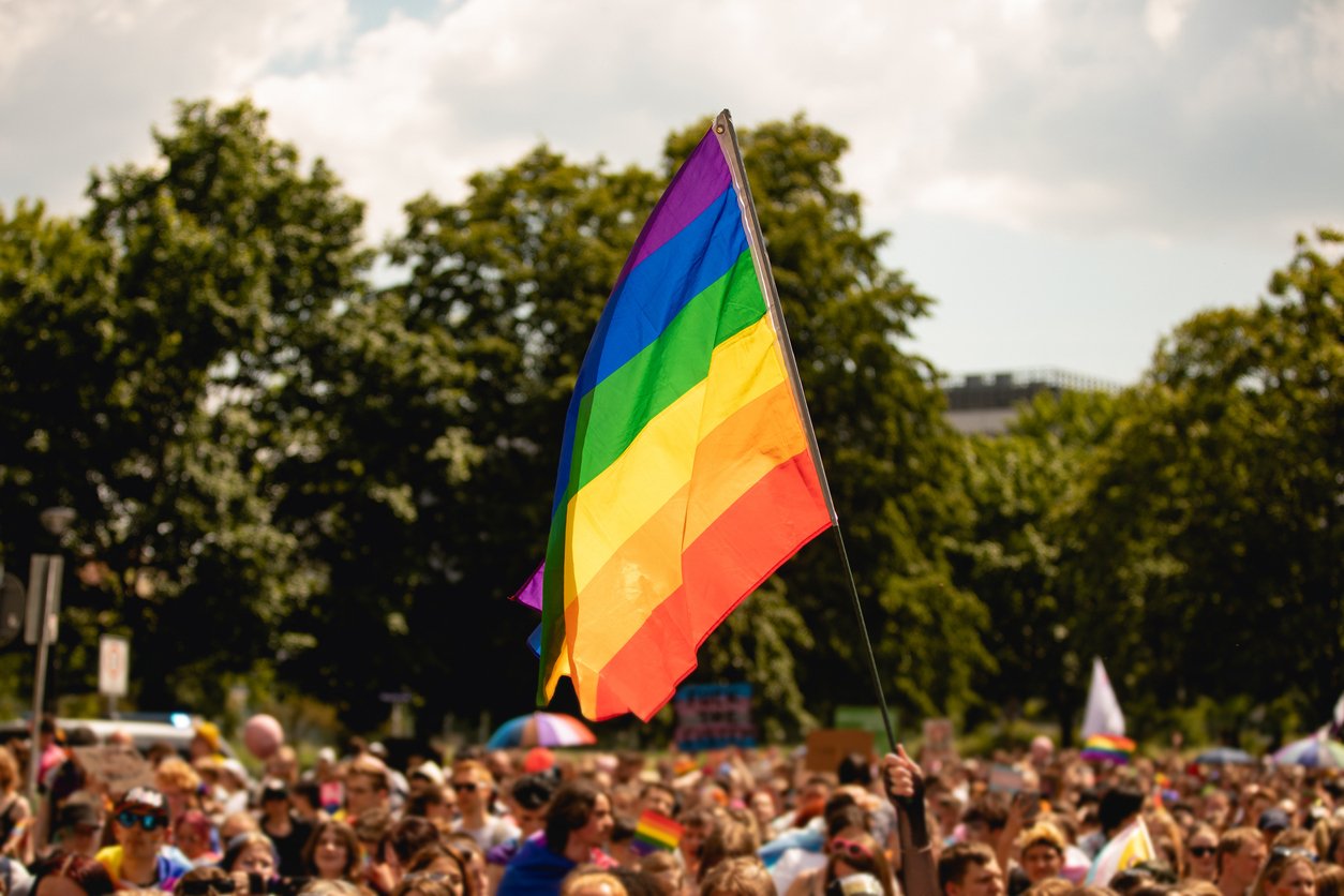 US to end LGBT suicide prevention service, says general hotline sufficient