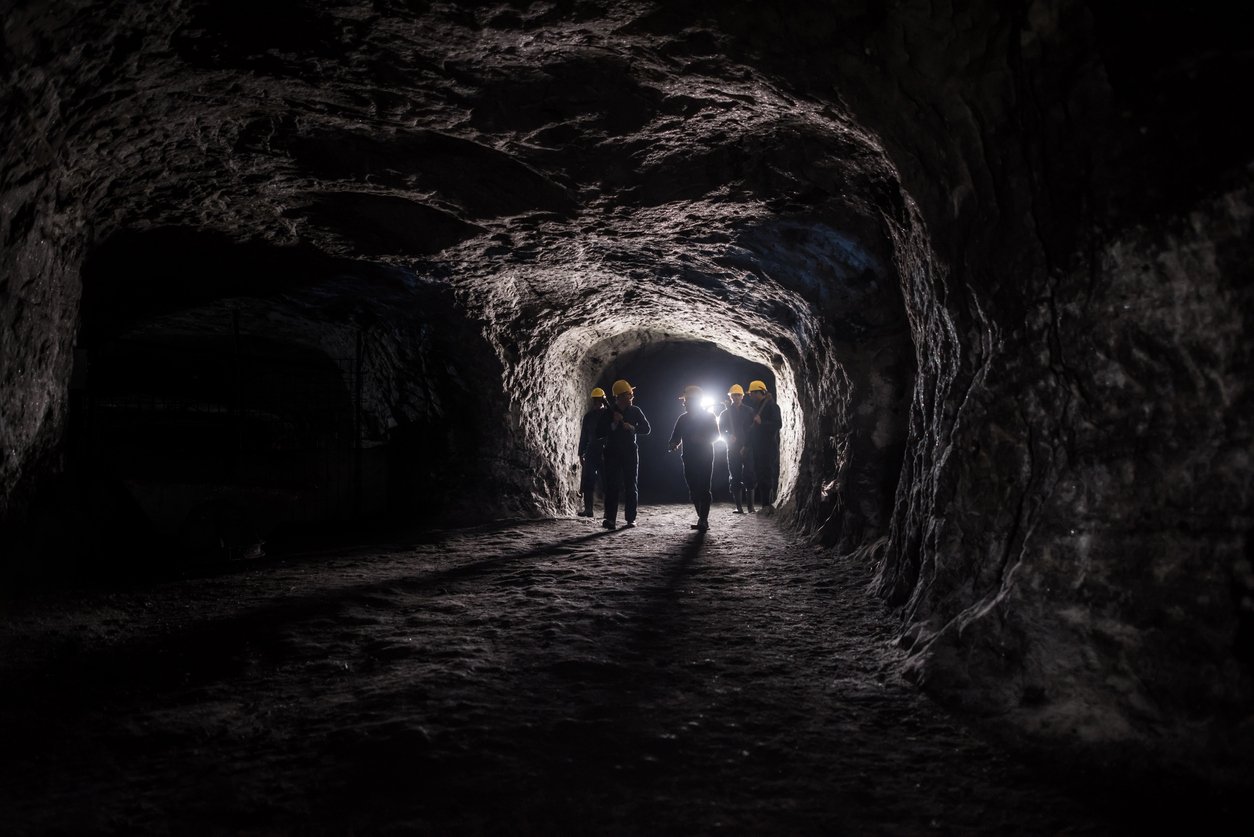 All 31 workers escape uninjured after tunnel collapse in Los Angeles, officials say